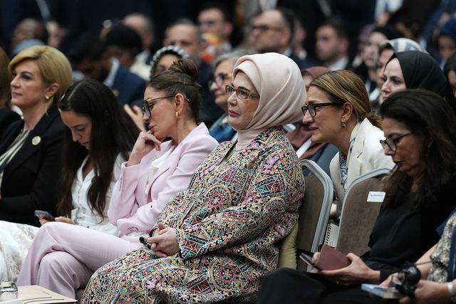 emine erdogan dan filistinli cocuklarin egiti 9 19761613 o