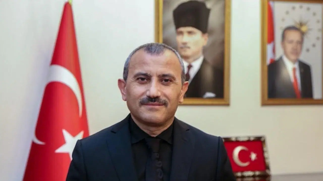 firari suphelinin agabeyiyle y 19761536 8801 2 m