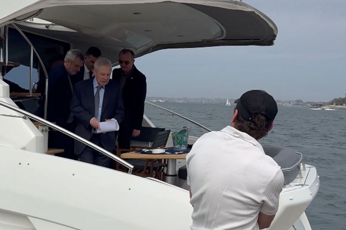 ''Gelmeyecek'' denmişti! Aziz Yıldırım Yüksek Divan Kurulu’na katılım sağladı