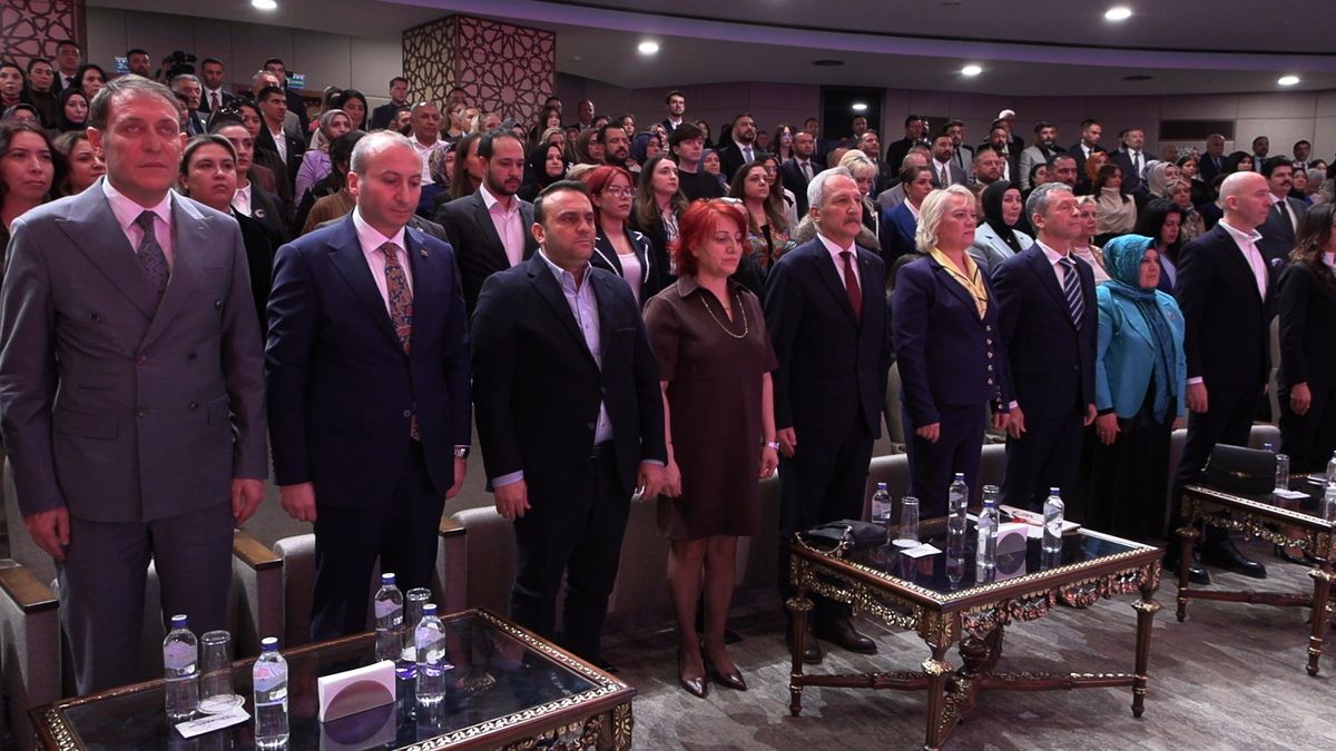 MHP Genel Merkezi'nde 'Kadınların Sesi, Geleceğin Yolu' konulu panel düzenlendi