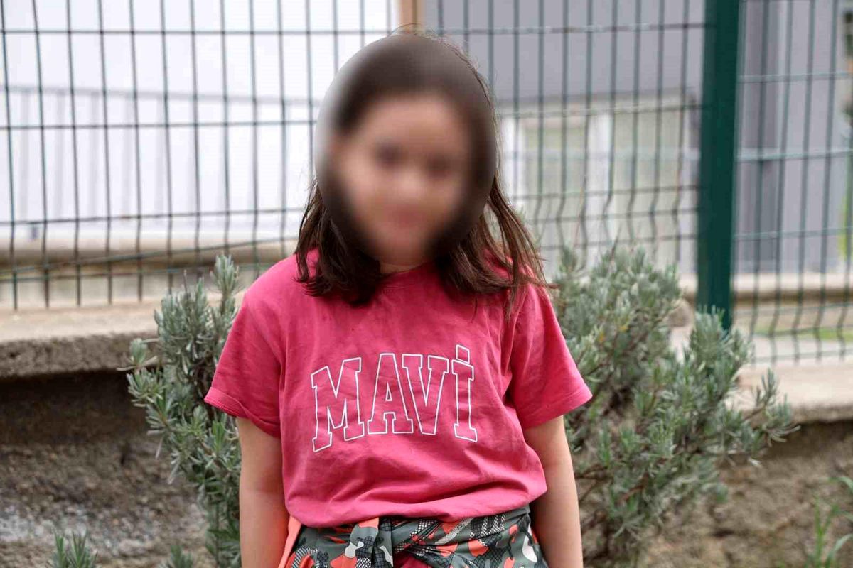 Nöbetçi öğretmen diğer öğrencileri kurtarmak için 'yere yatın' diye bağırmış