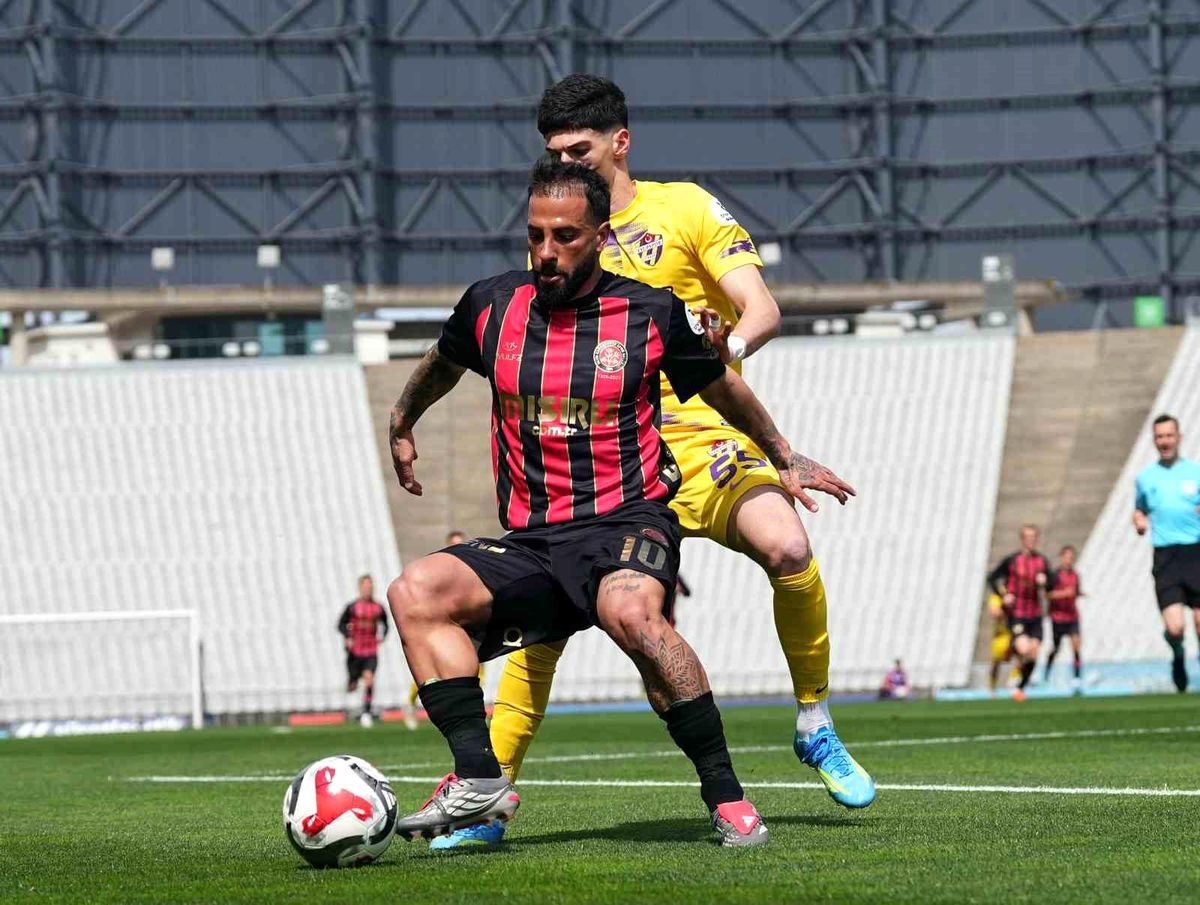 Trendyo Süper Lig: Fatih Karagümrük: 1 Eyüpspor: 0 (Maç devam ediyor)