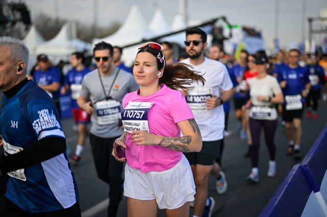 21 istanbul yari maratonunu ka 19763532 9030 6 m