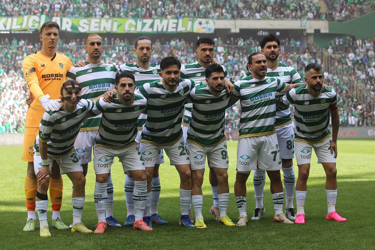 Bir şehrin hayali gerçek oldu! Bursaspor, 1. Lig'e yükseldi
