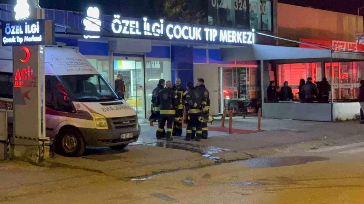 Çocuk tıp merkezinde korkutan yangın: Hastalar tahliye edildi