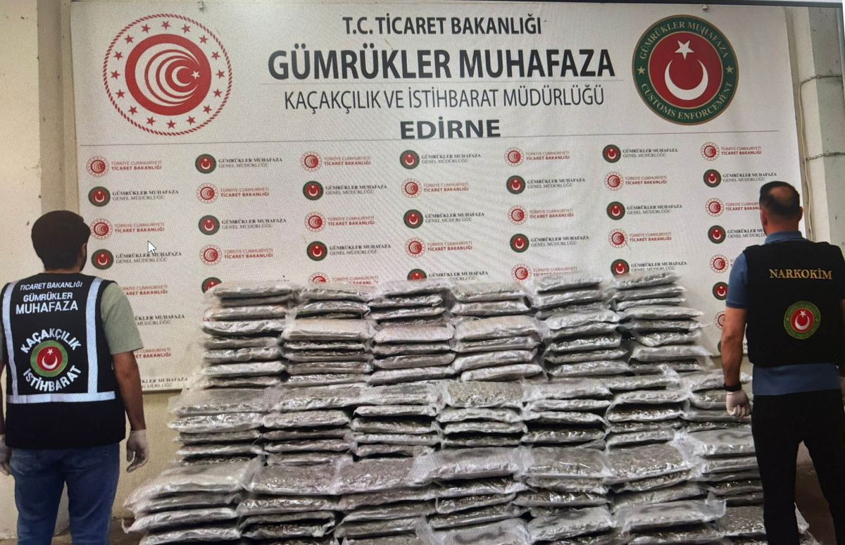Edirne ve İstanbul'da 420 kilo esrar ele geçirildi
