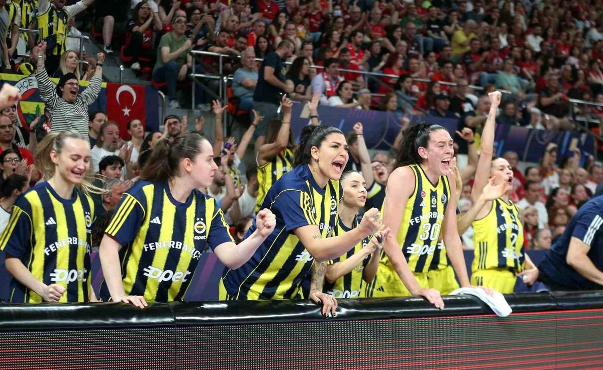 Kadınlar Euroleague'de 3. kez şampiyon Fenerbahçe