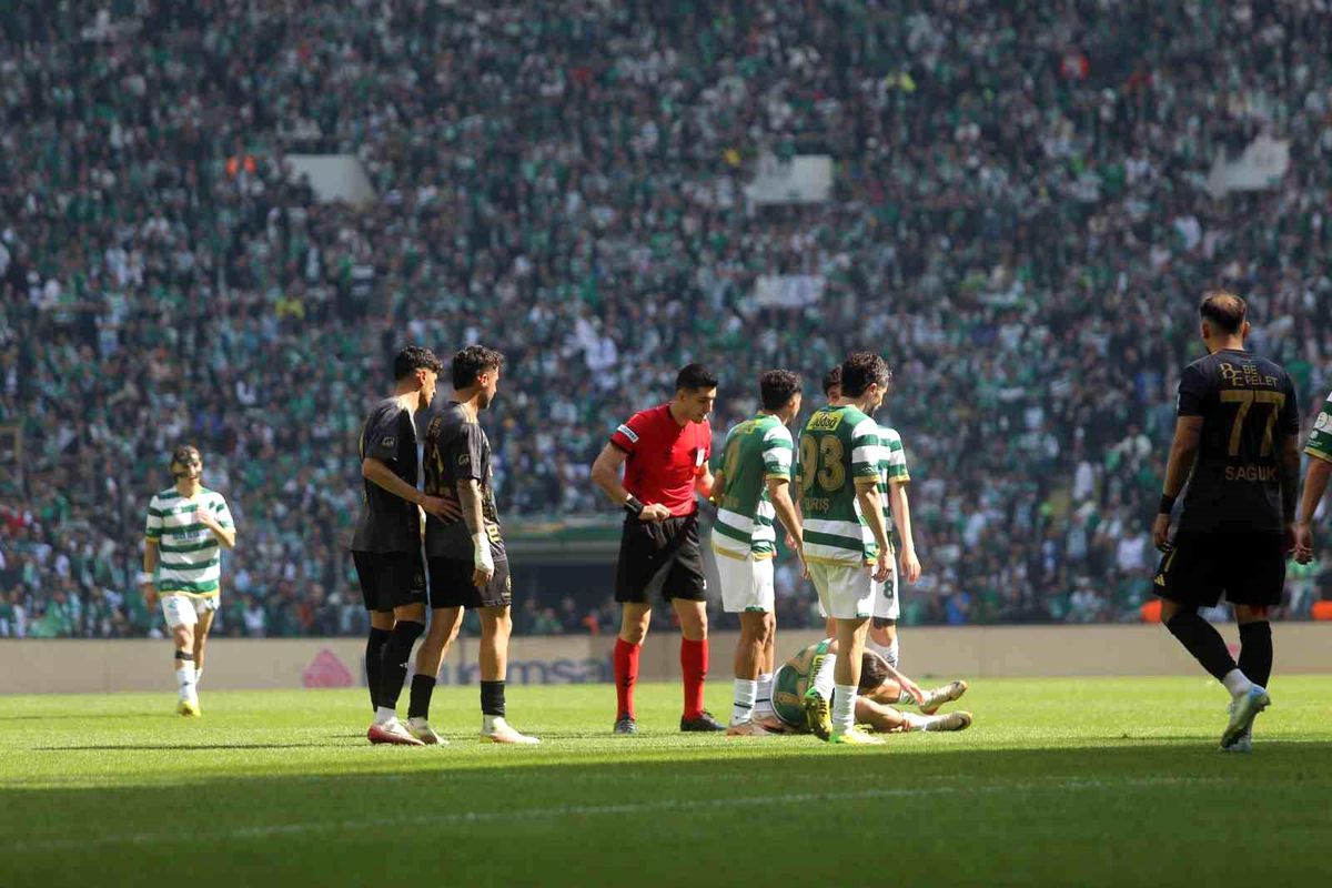 Nesine 2. Lig: Bursaspor: 1 Somaspor: 0 (İlk yarı)
