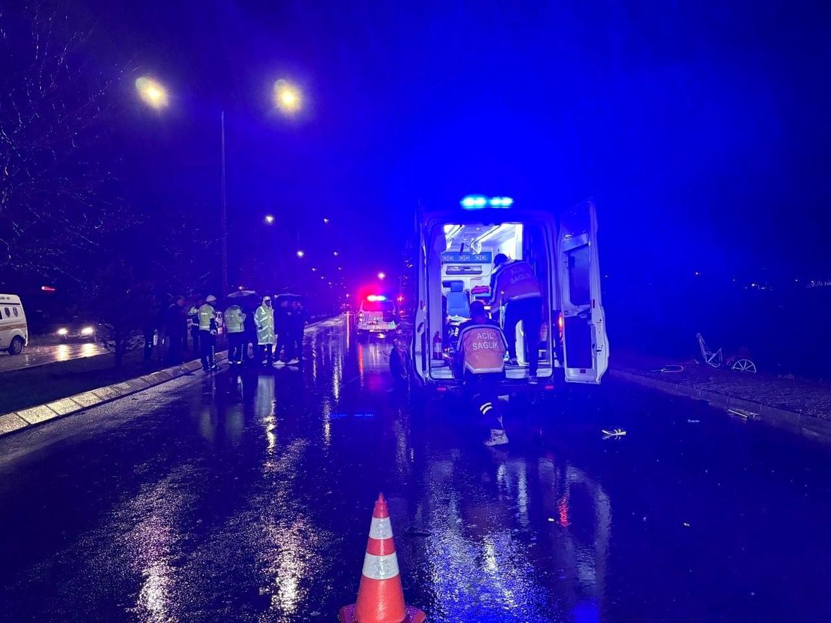 Erzincan'da bisiklet sürücüsü trafik kazasında hayatını kaybetti