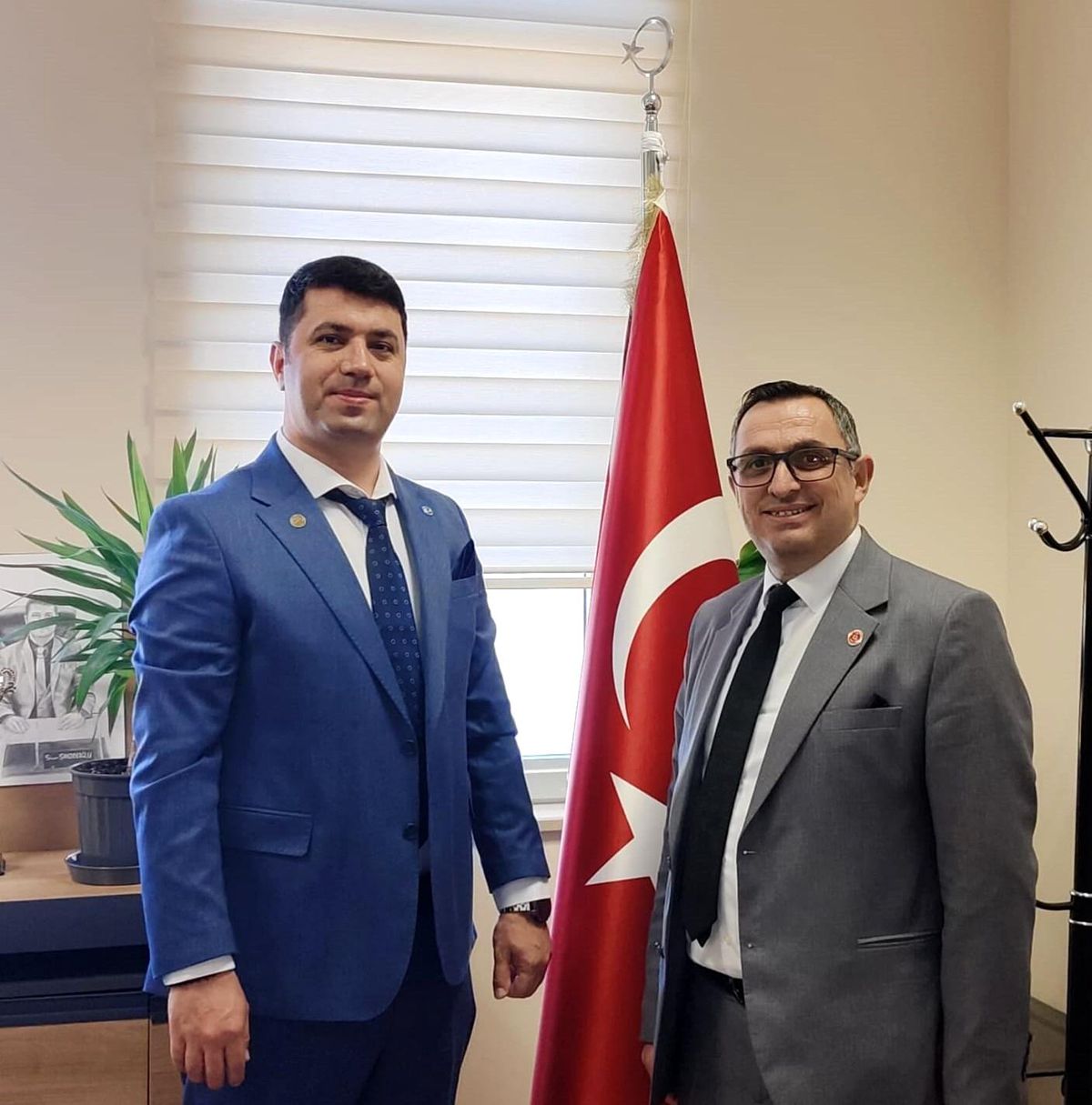 Gemlik'te muhtarlık seçimleri için listeler asıldı