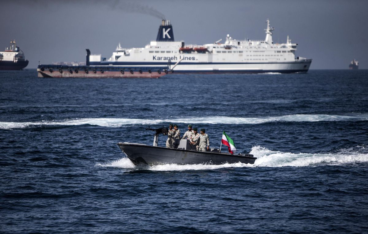 Tayland: Bir Kargo Gemimiz Hürmüz Boğazı'ndan Güvenli Şekilde Geçti