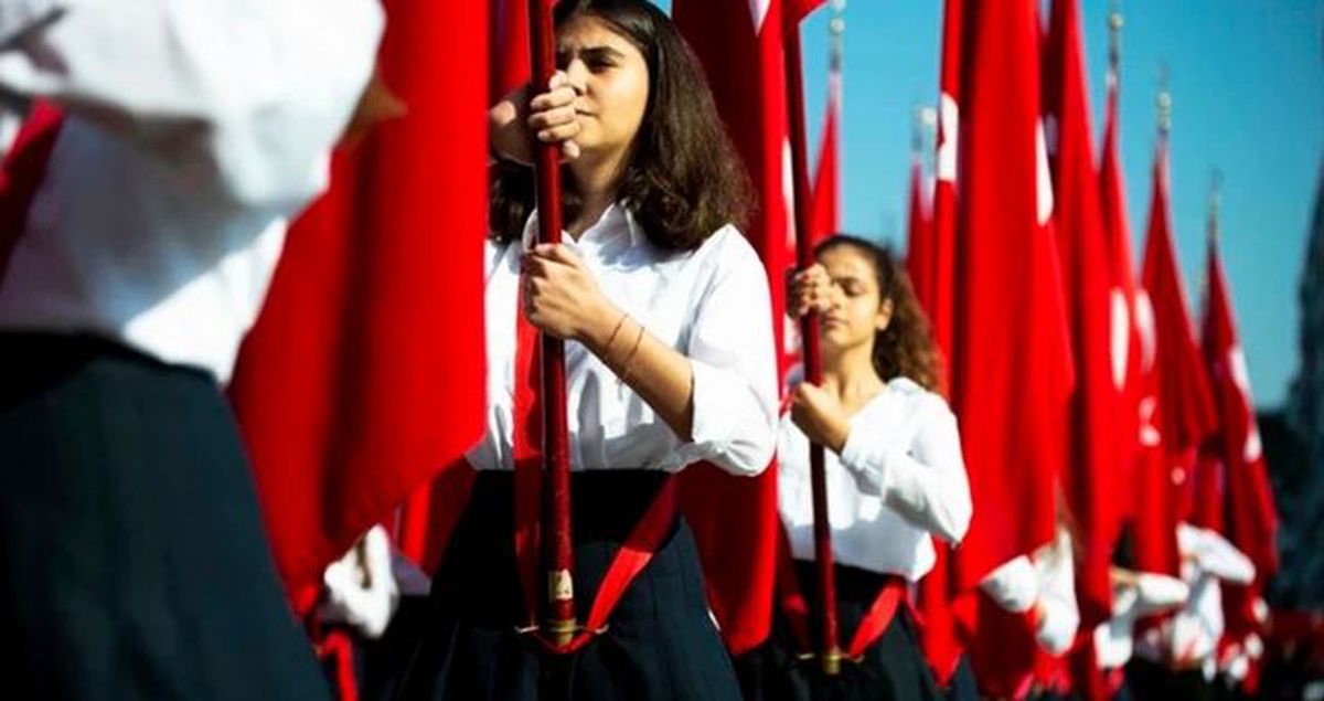 22 Nisan öğleden sonra tatil mi? 22 Nisan Çarşamba yarım gün mü olacak?