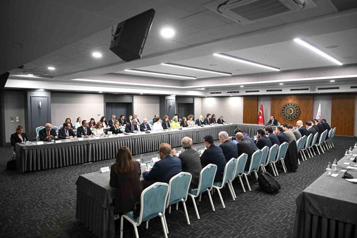 Bakan Kacır: "Türkiye olarak uluslararası ortaklıklarımızı güçlendirmeye devam ediyor; kurulan her iş birl...