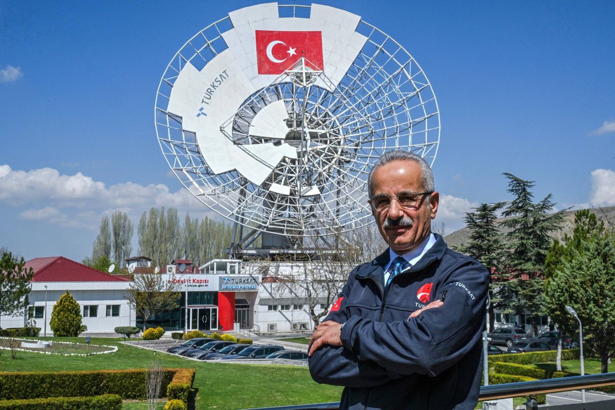 Bakan Uraloğlu: Ülkemizi, haberleşme uydusu üretebilen 11 ülke arasına taşıdık