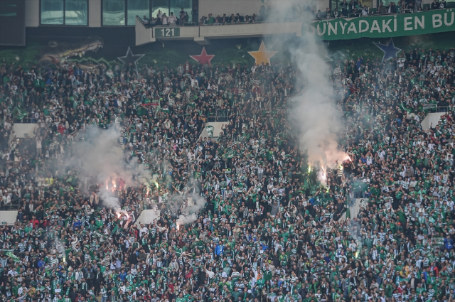 bursaspor taraftari cildirdi 3 19771275 2426 1 m
