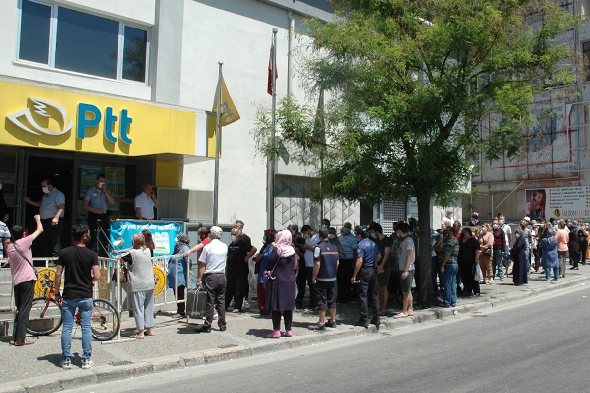 İletişim Başkanlığı'ndan 'PTT’ye siber saldırı' iddialarına yalanlama