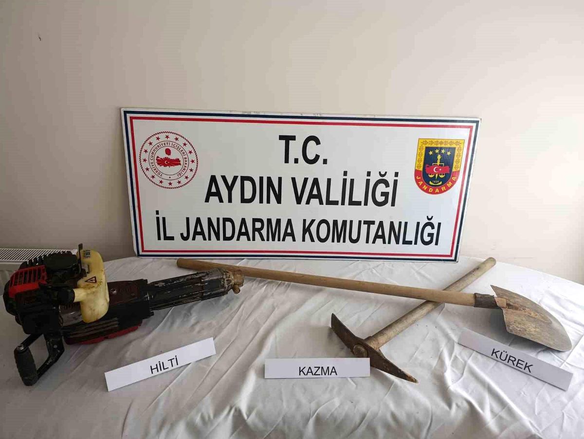 İzinsiz kazı yaptı, suçüstü yakalandı