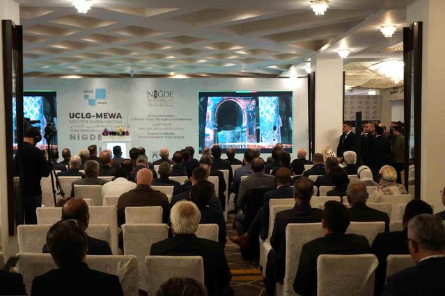 Niğde’de akıllı şehirler ve kentsel yenilikçilik masaya yatırıldı