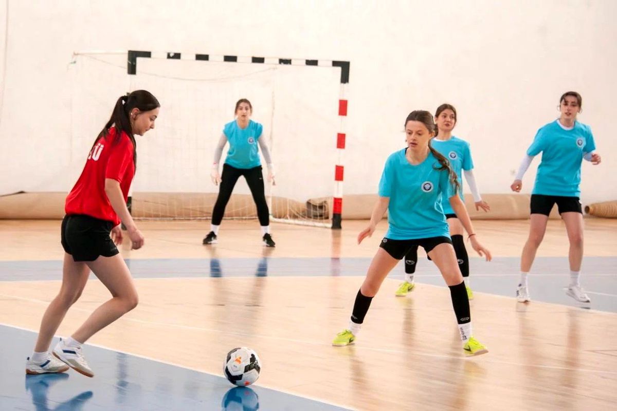Bahar Şenlikleri futsal müsabakasıyla başladı