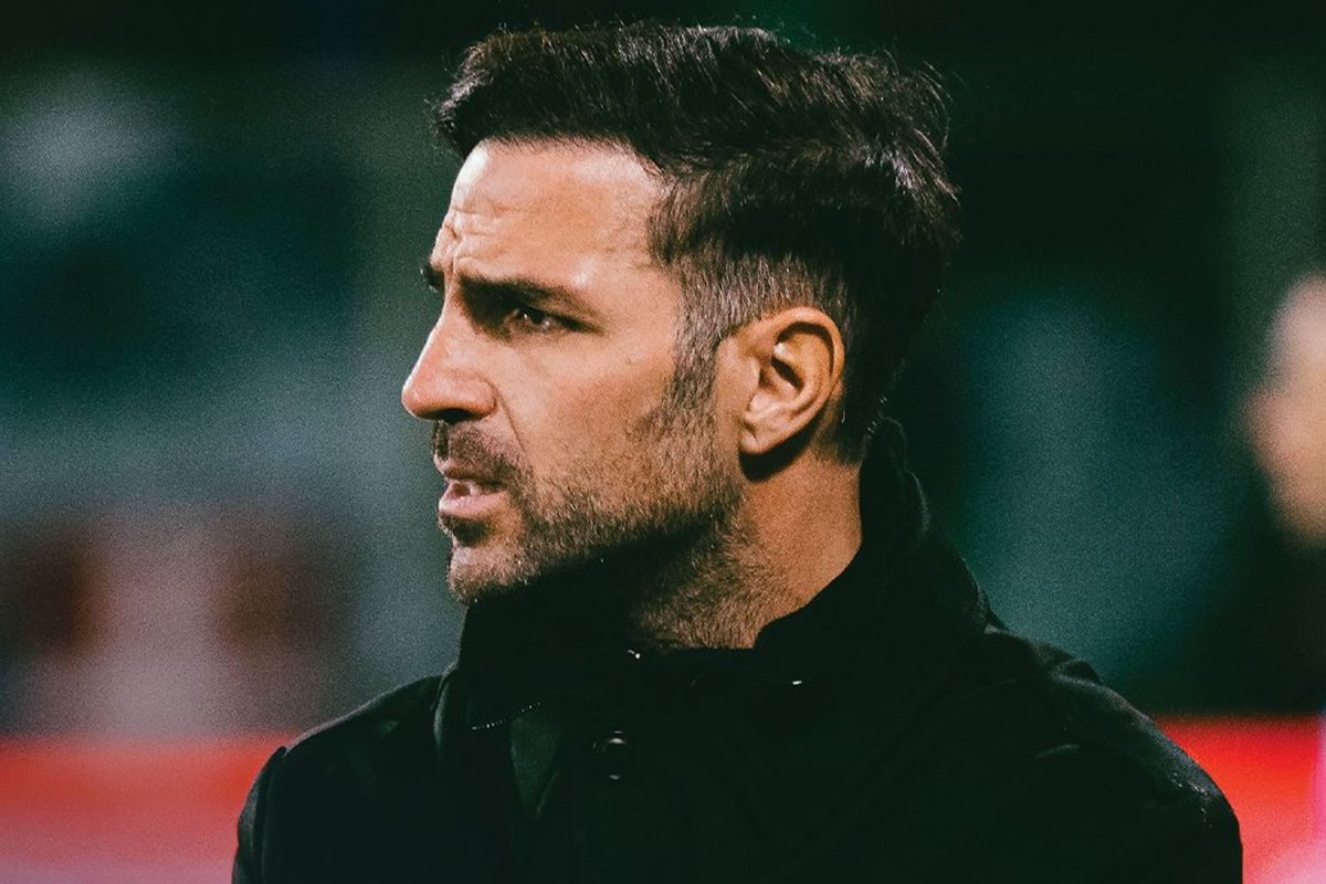 Cesc Fabregas, takımının finale çıkma umutlarını bitiren Hakan Çalhanoğlu'na methiyeler düzdü