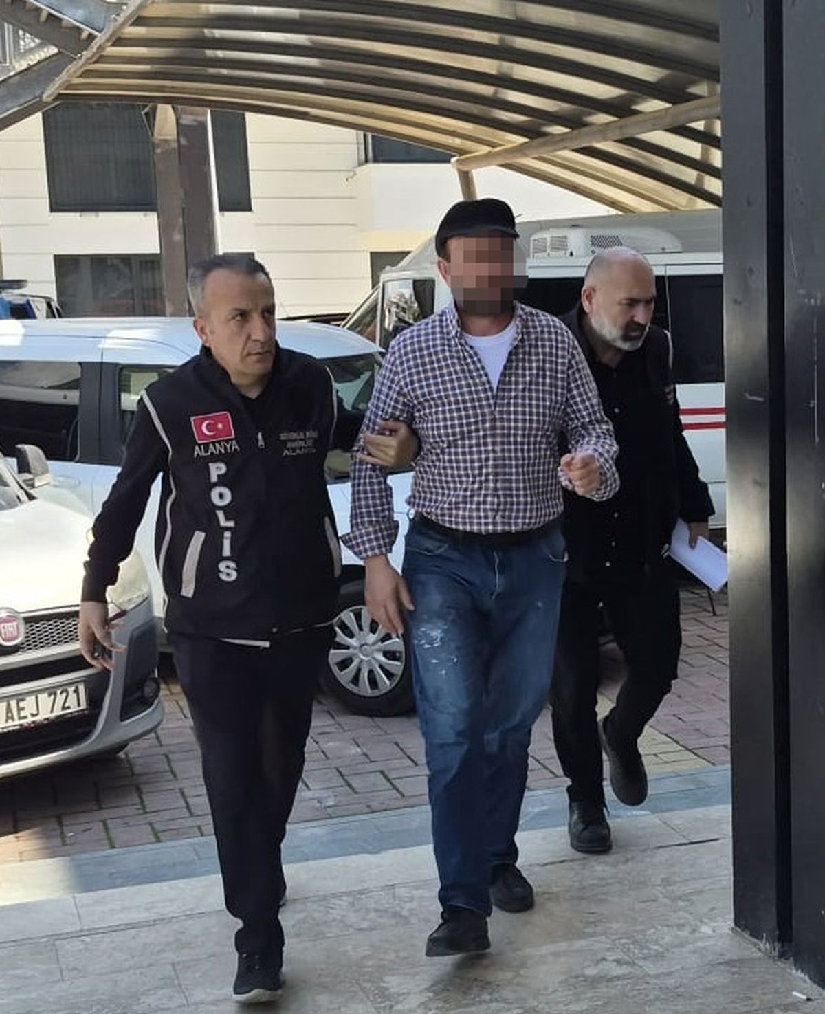 Alanya'da Cumhurbaşkanına Hakaretten Gözaltına Alınan Şahıs Tutuklandı