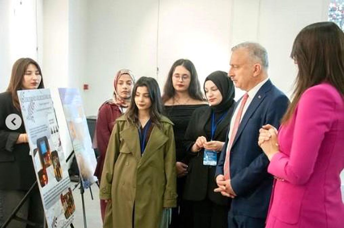 EBYÜ'de "Emekten Topluma" sergisi açıldı