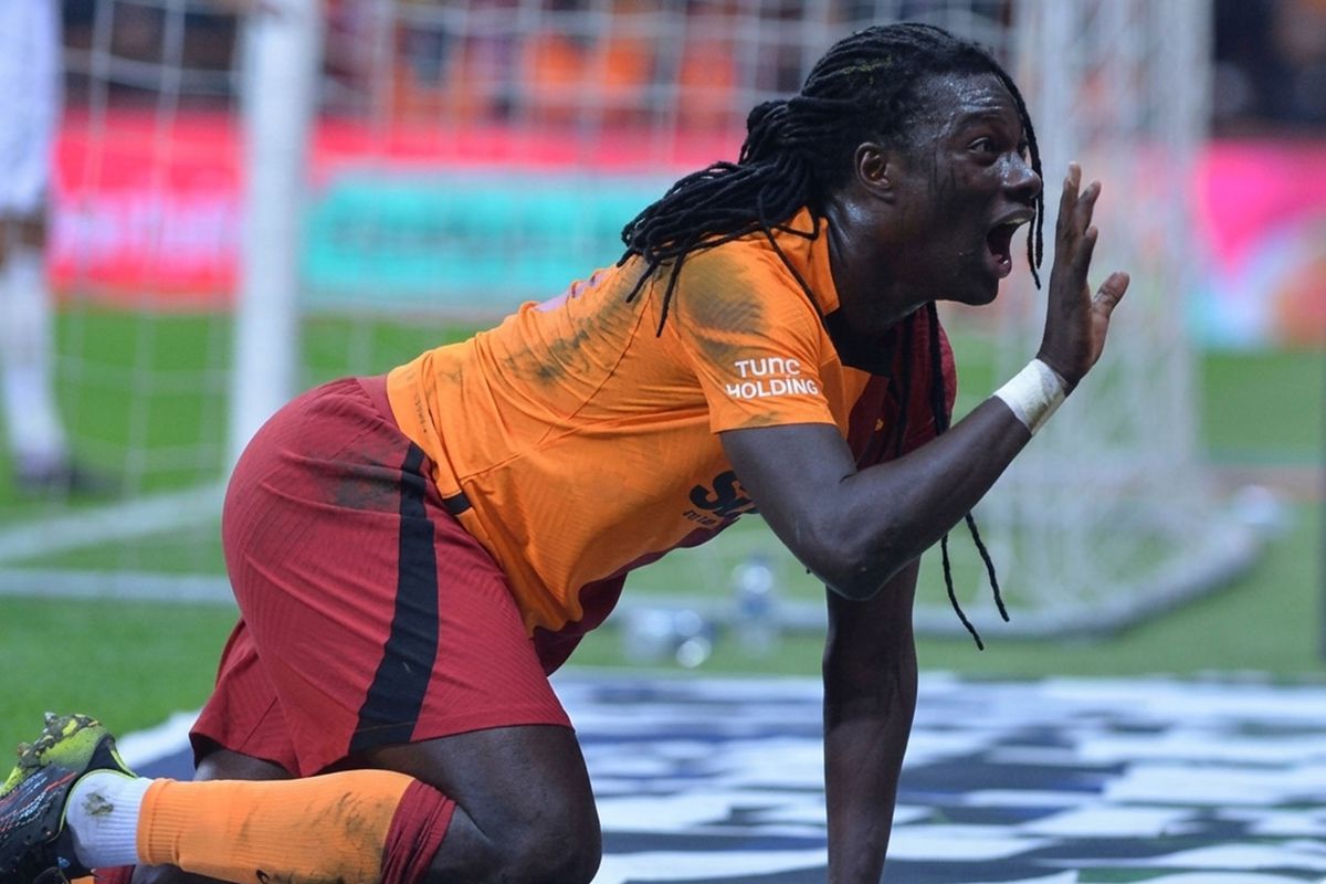 Güne damga vuran iddia: Gomis Galatasaray'a geri dönüyor