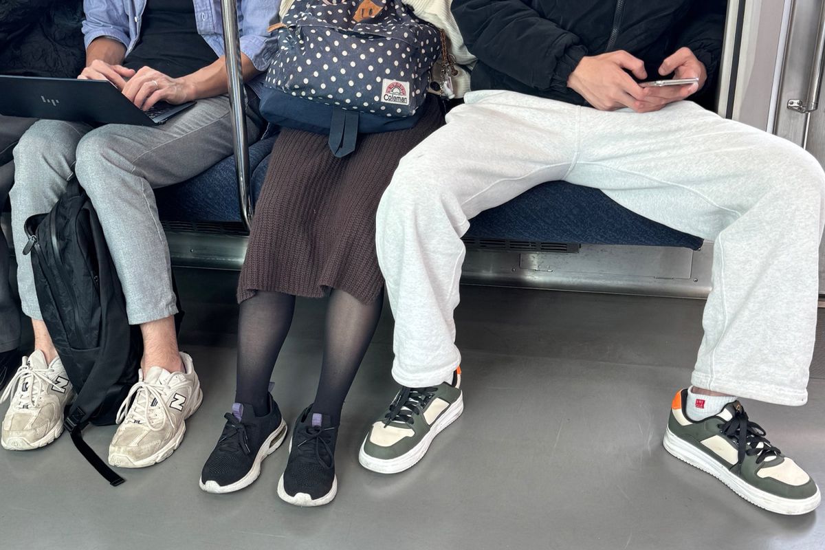 Kadıköy metrosunda çekilen fotoğraf büyük tartışma yarattı
