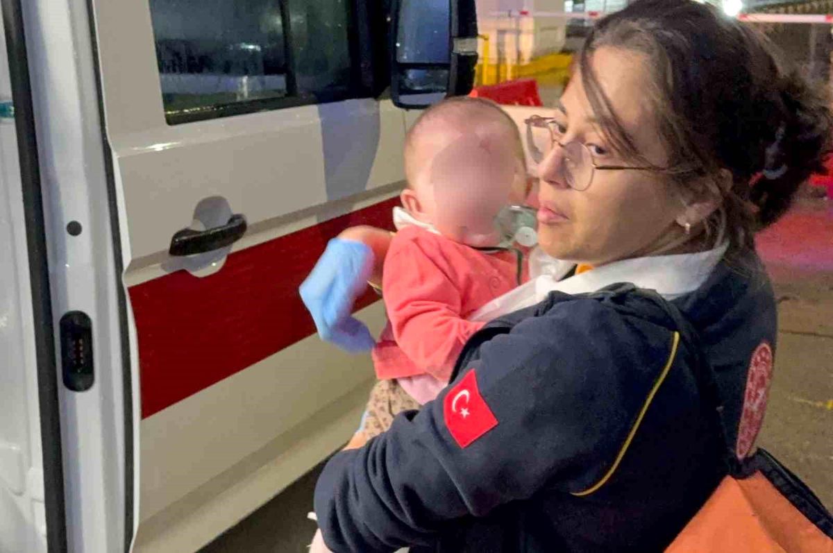 Samsun'da ev yangını: Anne ve 6 aylık bebeği hastanelik oldu