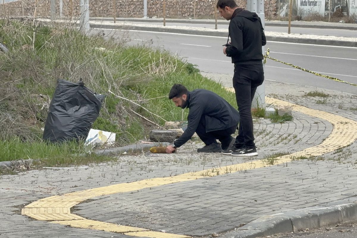 Sivas'ta yol kenarında havan topu mermisi bulundu