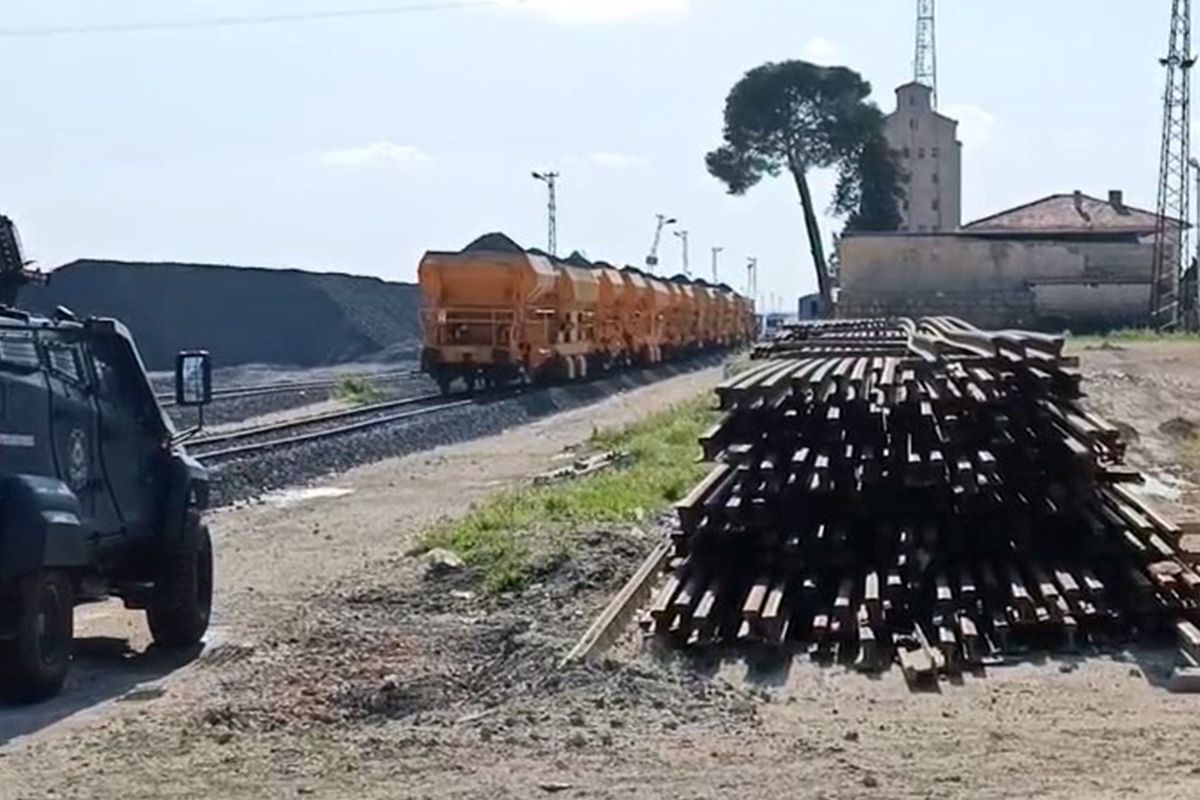 Akçakale'de mayına basan kadın ağır yaralandı