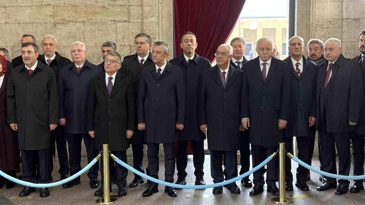 Anıtkabir'de 23 Nisan töreni