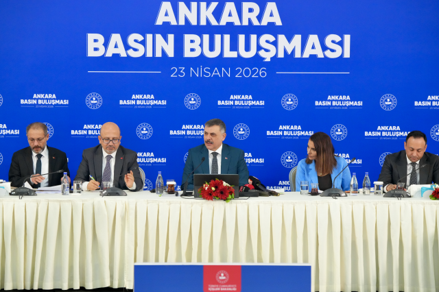bakan ciftci mansur yavasa 7 s 5b678efce7 2651 4 m