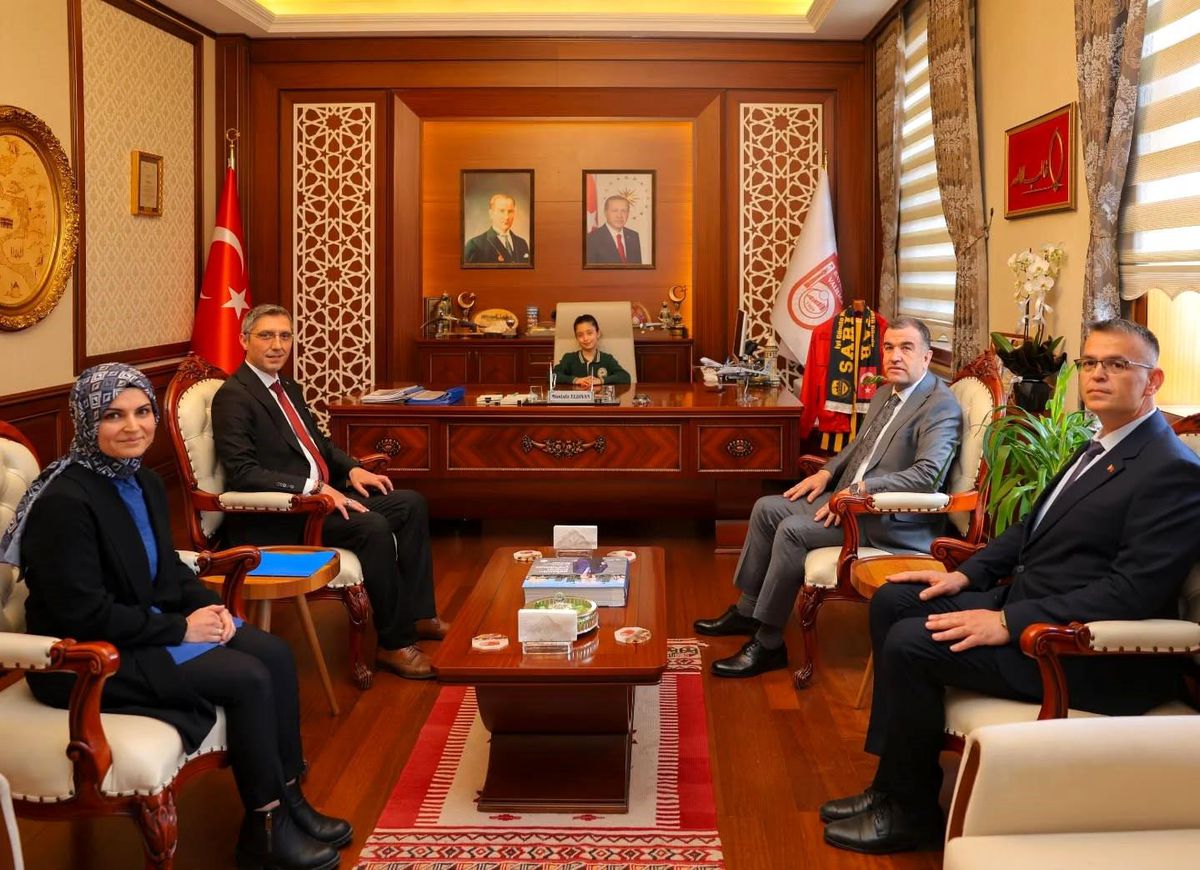 Bayburt'ta vali koltuğuna Ecren Nisa oturdu