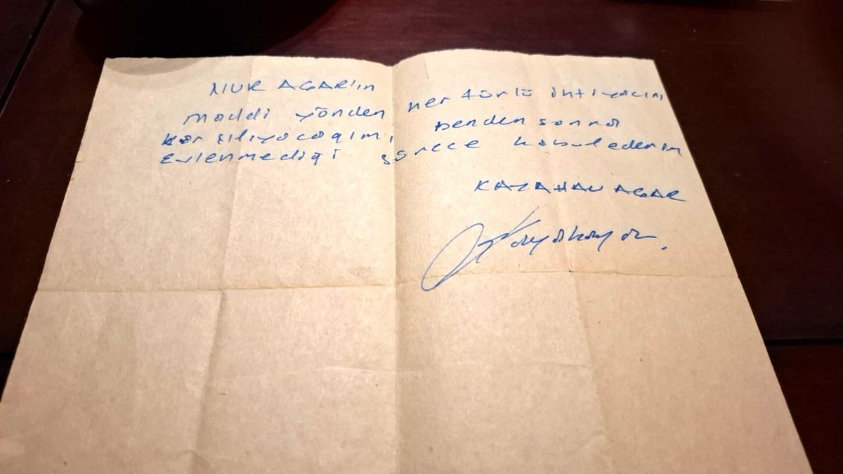 Beste Açar'dan üvey annesi İpek Açar hakkında "sahte imza" iddiasıyla suç duyurusu