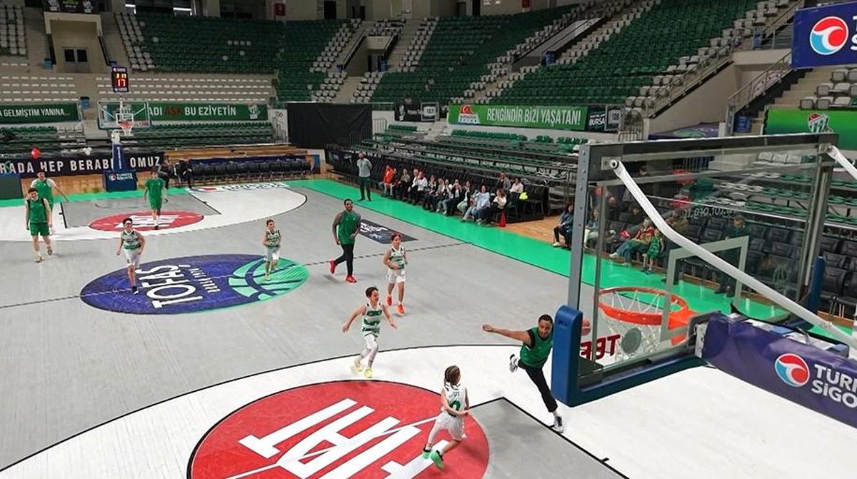 Bursaspor Basketbol Takımı'nı 1.20'lik minikler terletti
