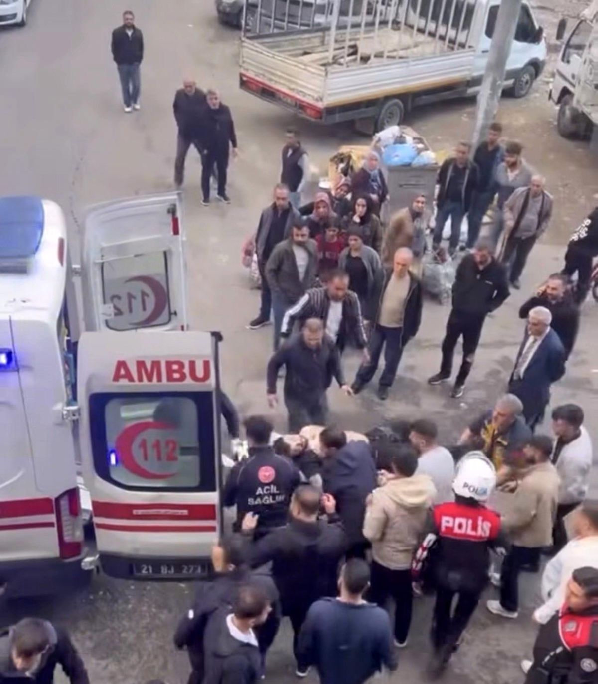 Diyarbakır'daki cinayetin şüphelileri saklandıkları metruk yapıda yakalandı