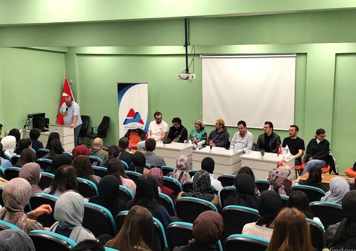 Erzurum Devlet Tiyatrosu oyuncuları doğuda tiyatro yapmayı anlattı