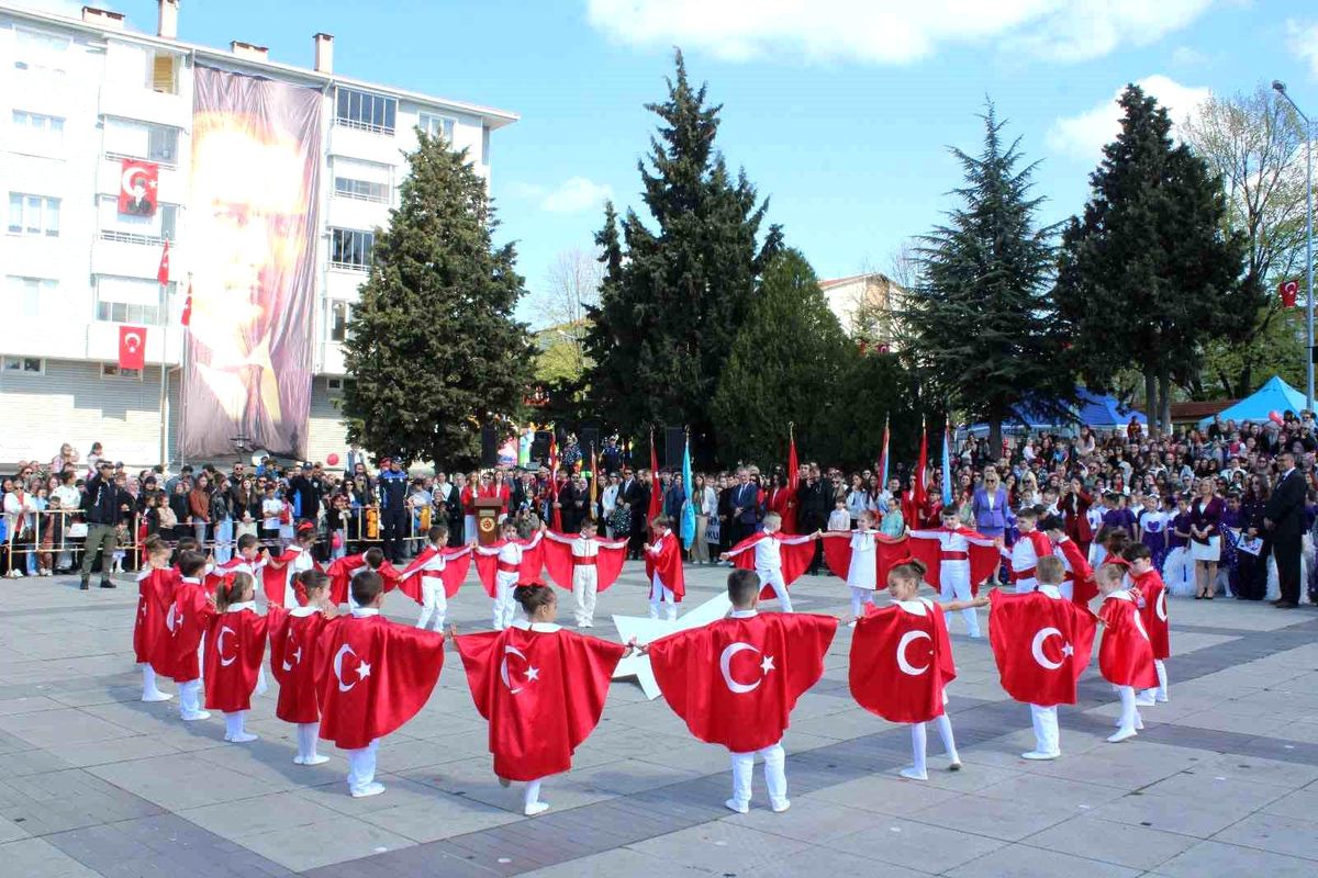 Kırklareli'nde 23 Nisan coşkuyla kutlandı
