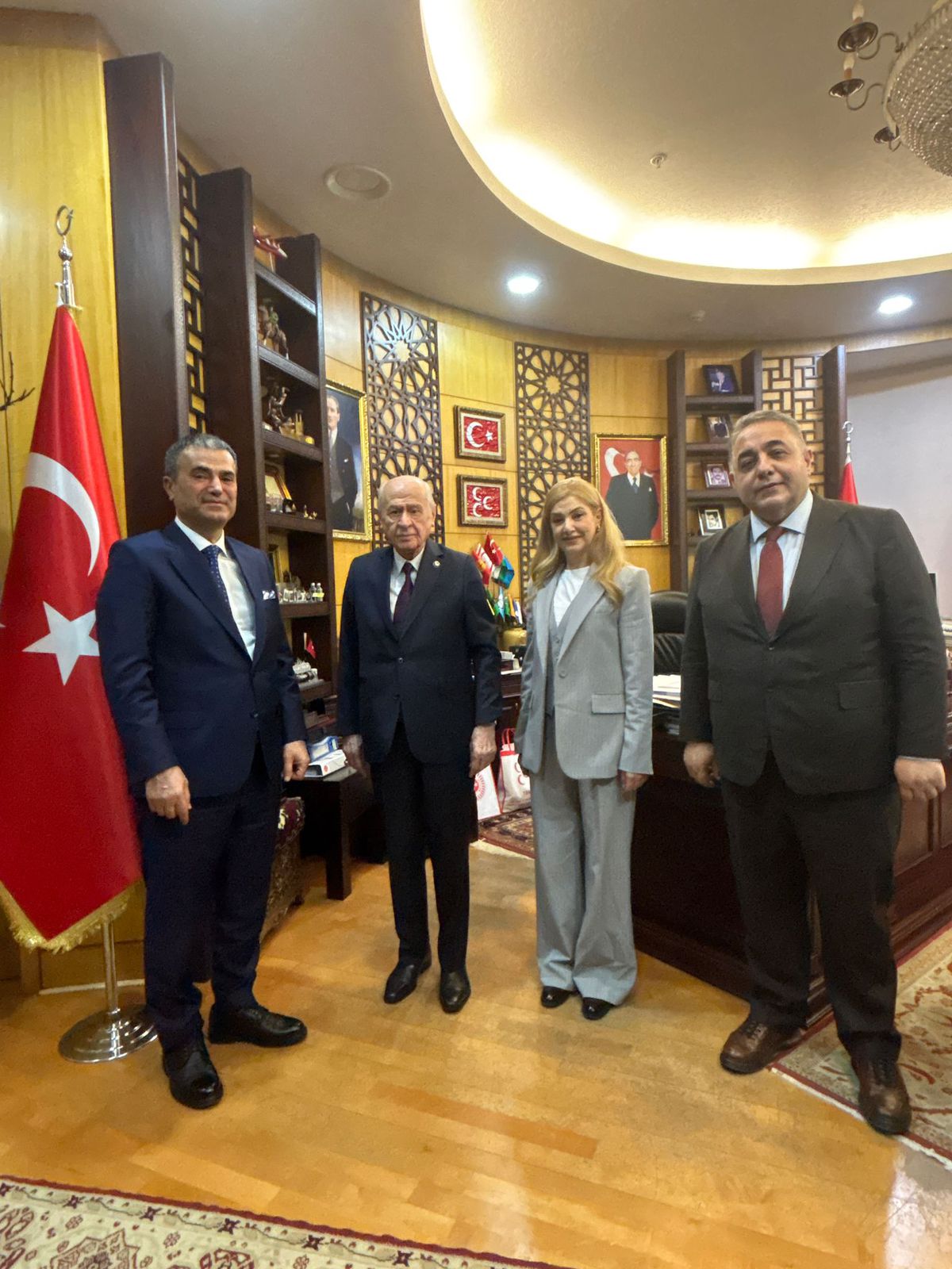 MHP LİDERİ DEVLET BAHÇELİ: "UZAK ŞEHİR'İ KAÇIRMADAN İZLİYORUM"