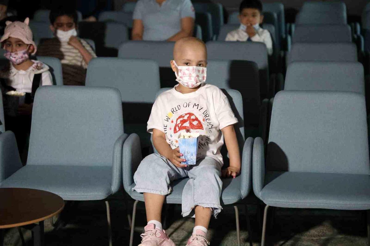 Tedaviye, 'Sinema' molası