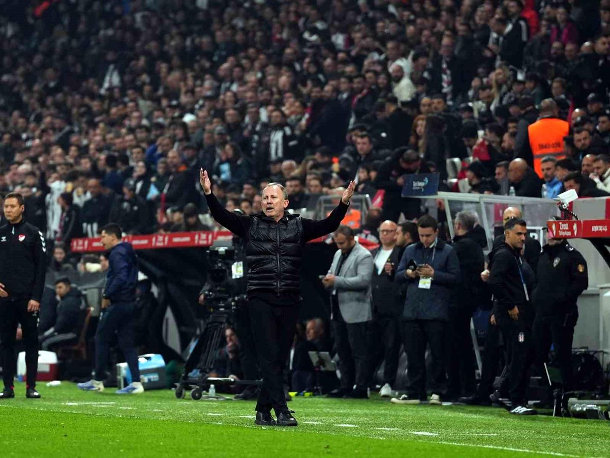 Beşiktaş, Alanyaspor'u 3-0'la Geçti Yarı Finalde