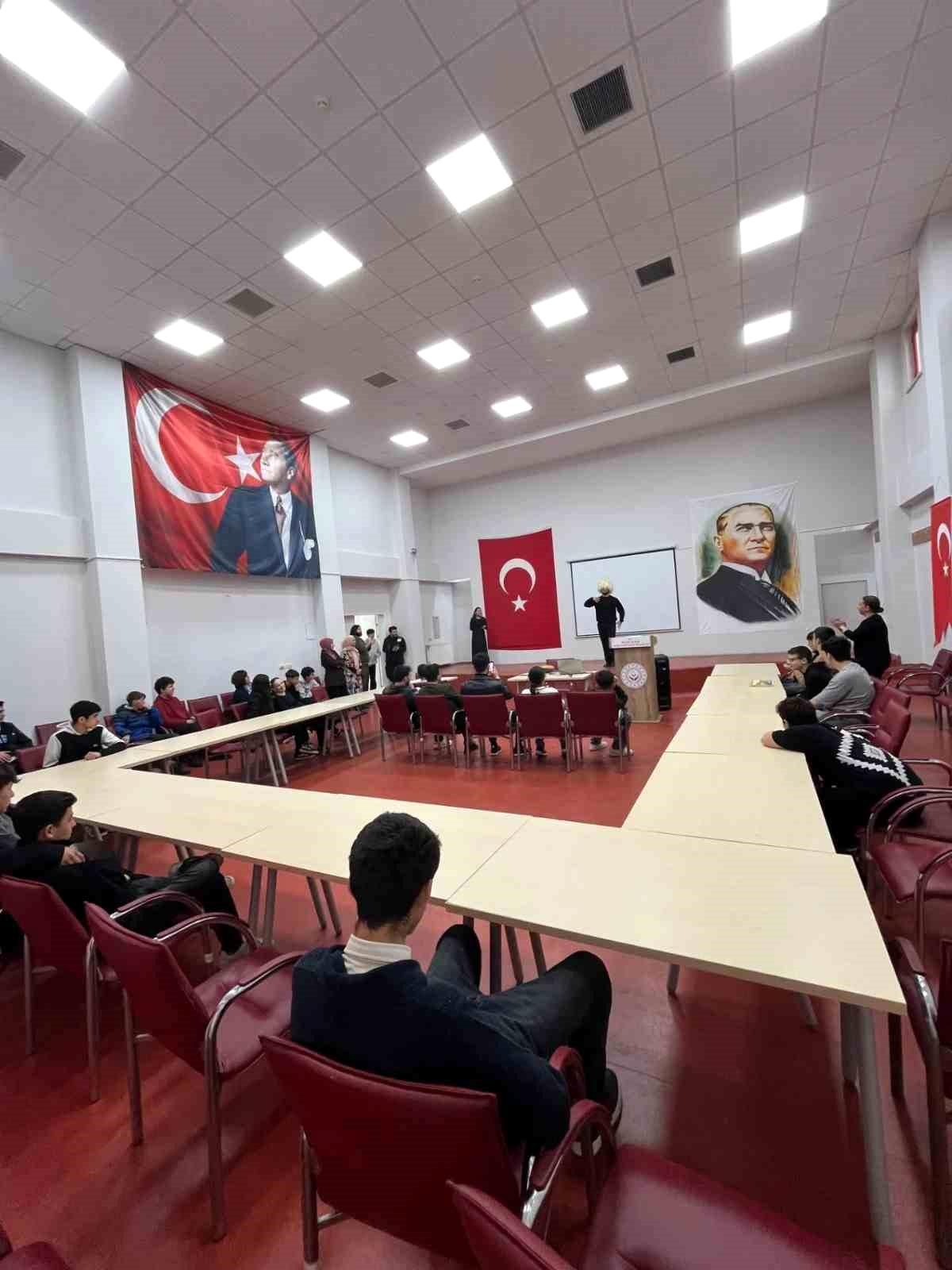 Bilecik'te Türk Dünyası Gençlik Topluluğundan çocuklara kültürel etkinlik