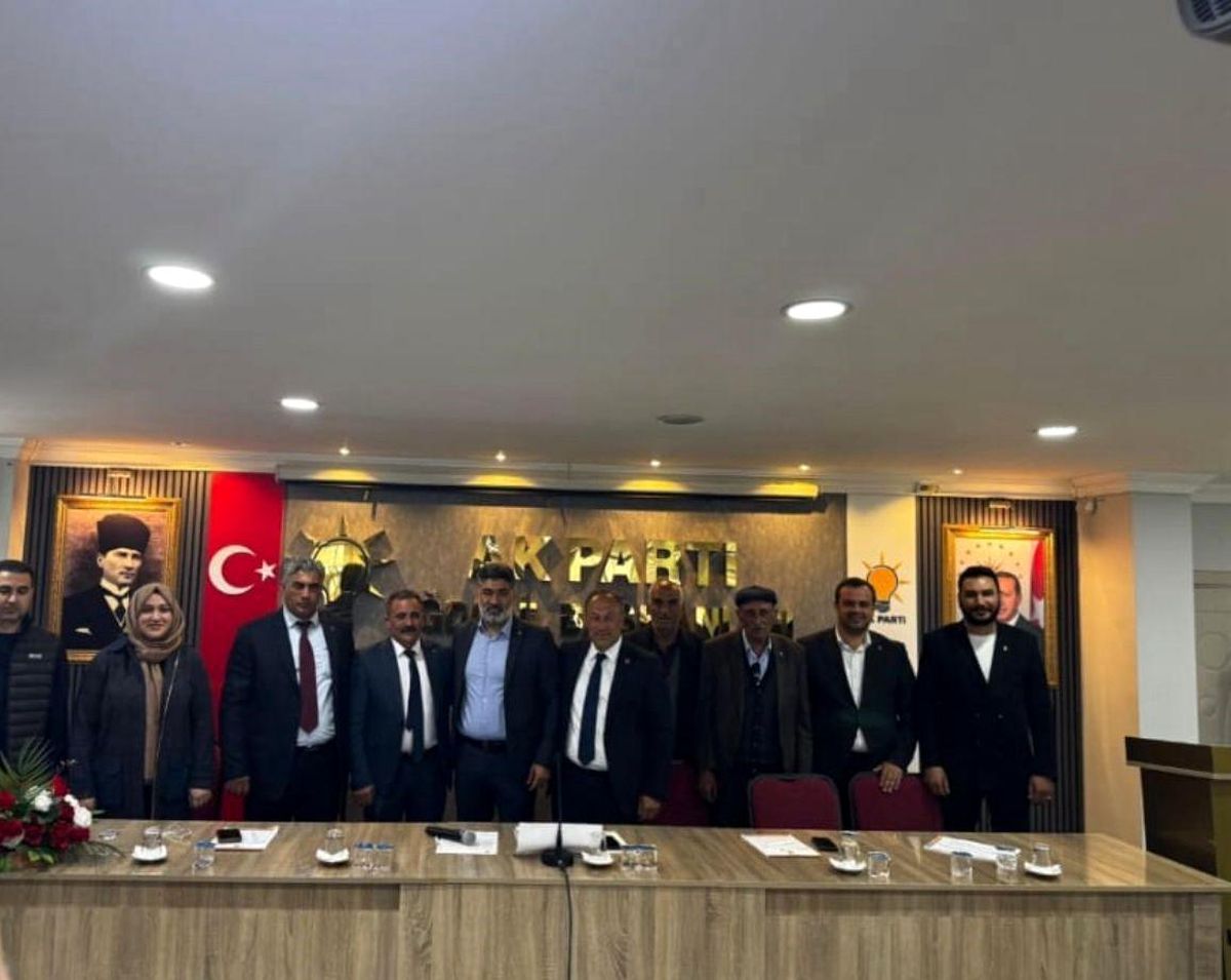 DEM Partili meclis üyesi AK Parti'ye katıldı