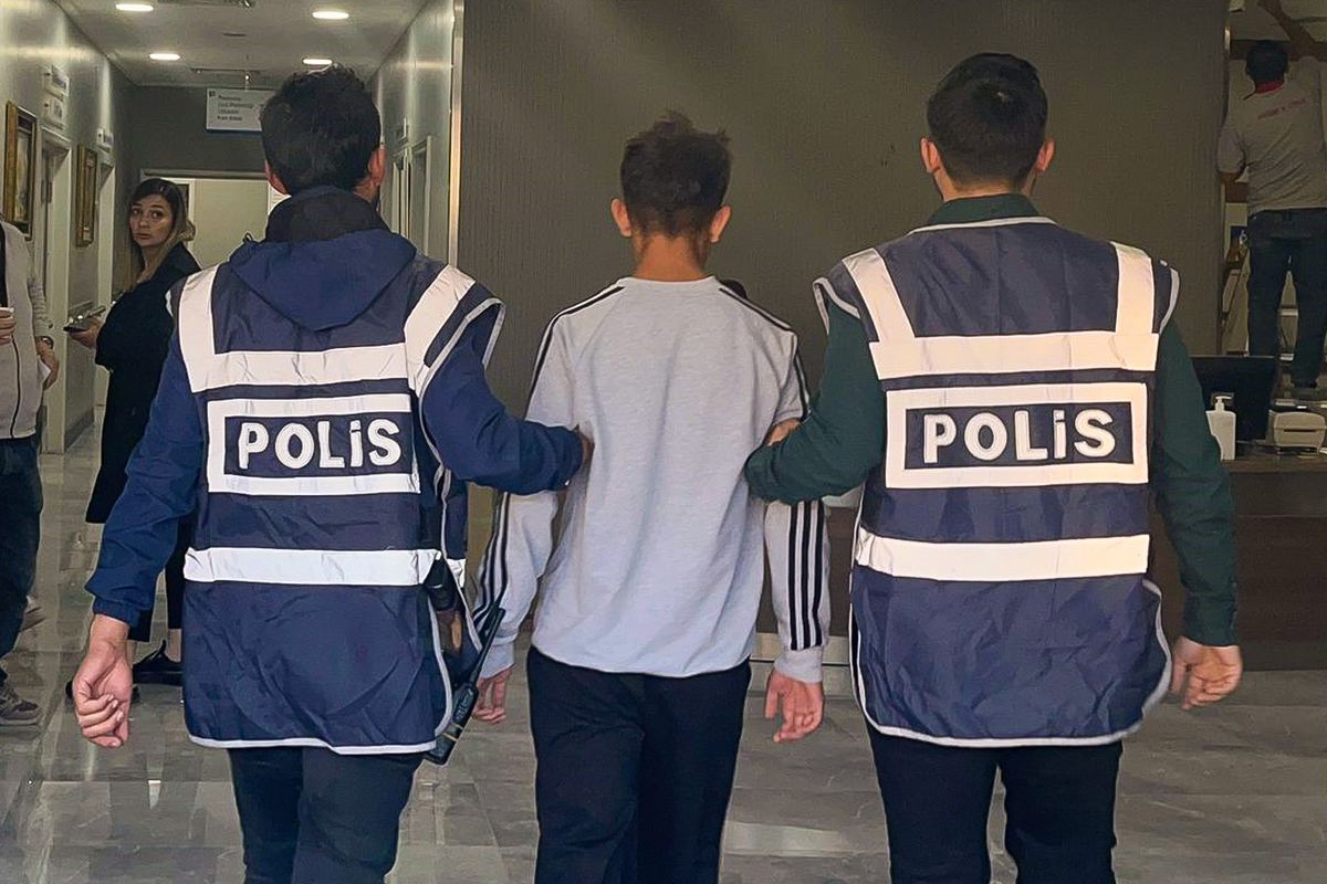 Kız meselesinden cinayet işleyen çocuğa yaşı kadar ceza verildi