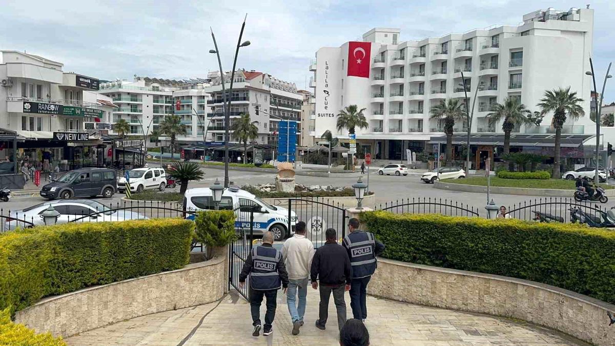 Marmaris'teki 'vinç' kazasında gözaltına alınan 2 kişi tutuklandı
