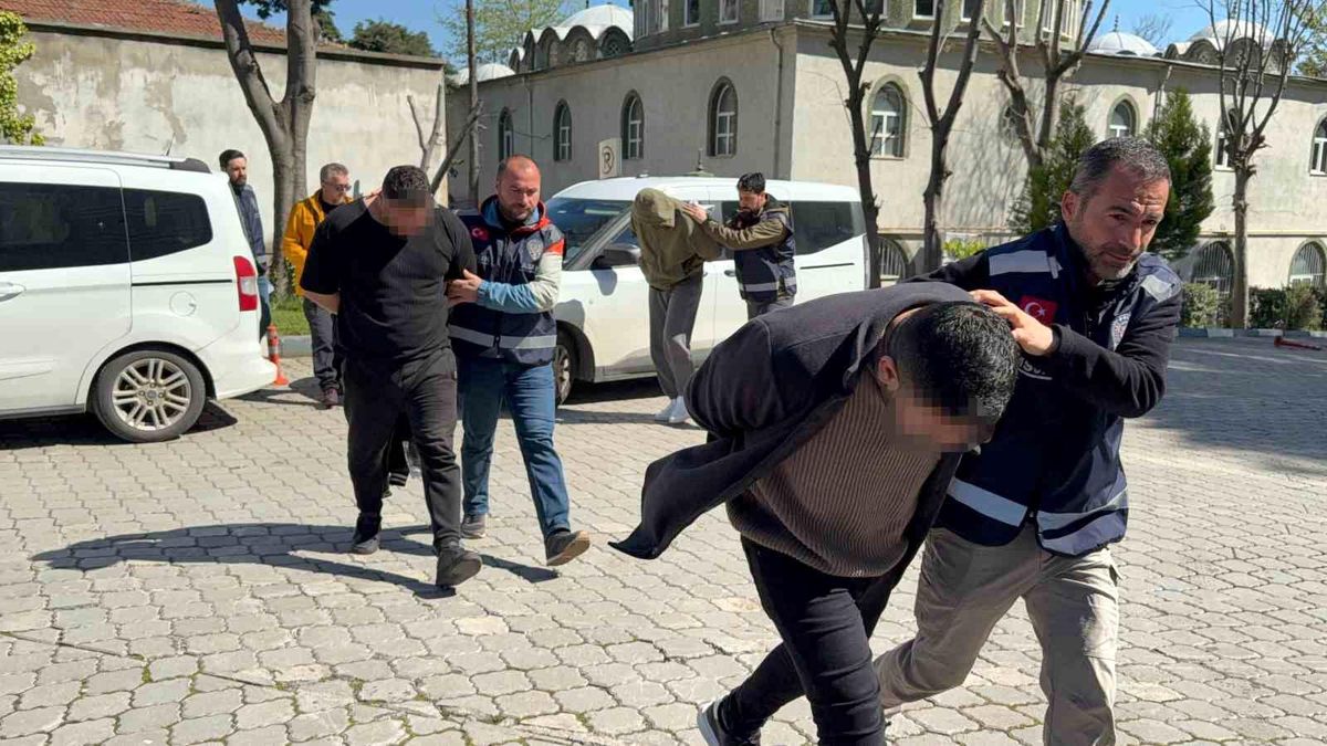 Masaj salonuna fuhuş operasyonu: 3 gözaltı