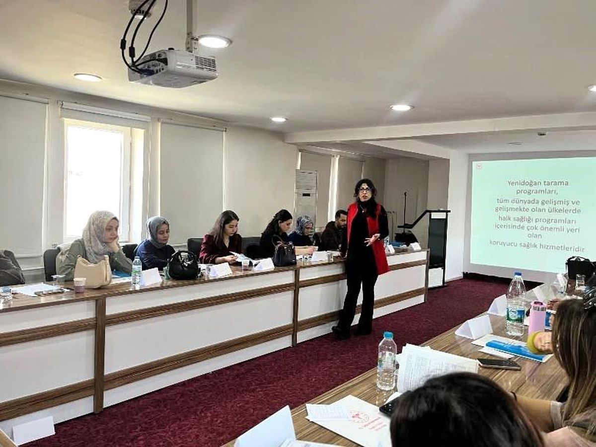 Niğde'de Temel Yenidoğan Bakım Eğitimi düzenlendi