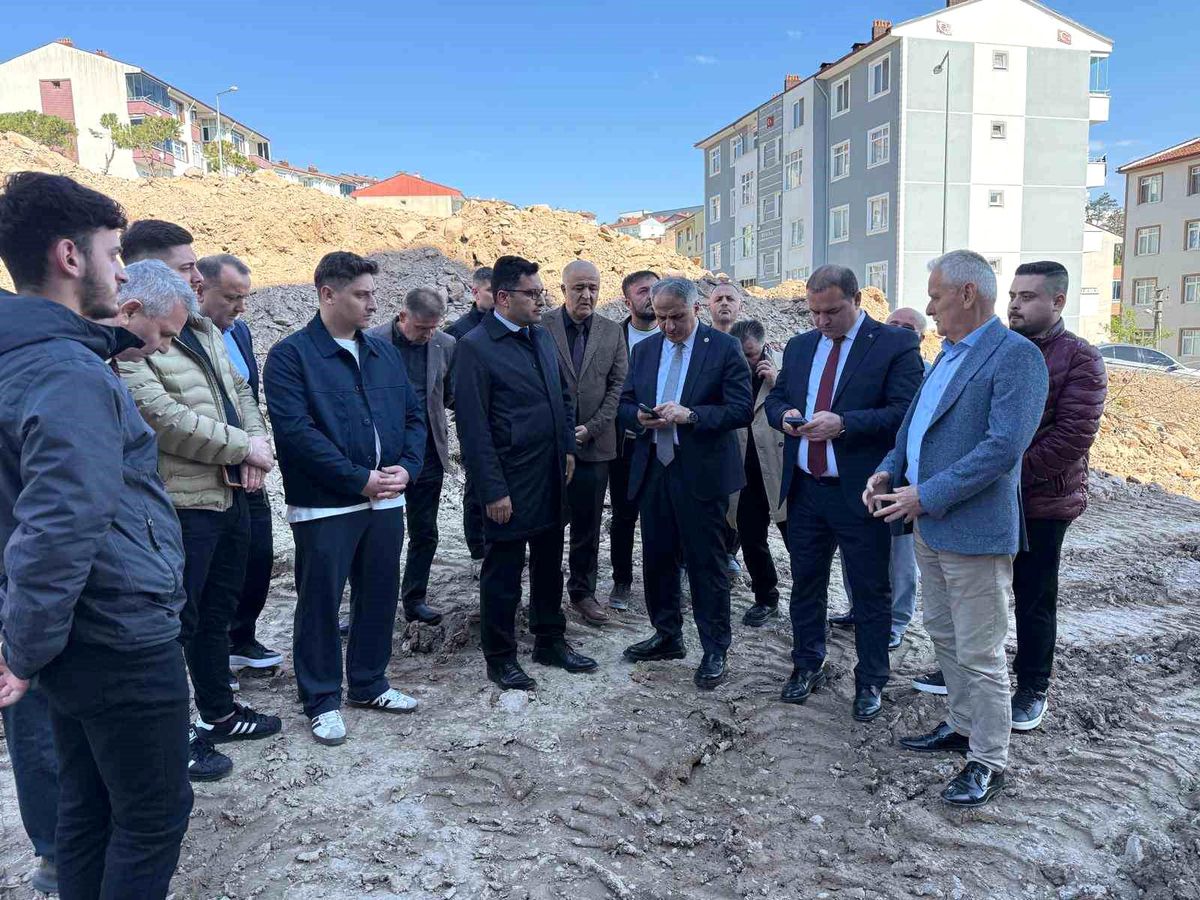 Alaplı'daki İmam Hatip Ortaokulu İnşaatında Denetim Gerçekleştirdiler