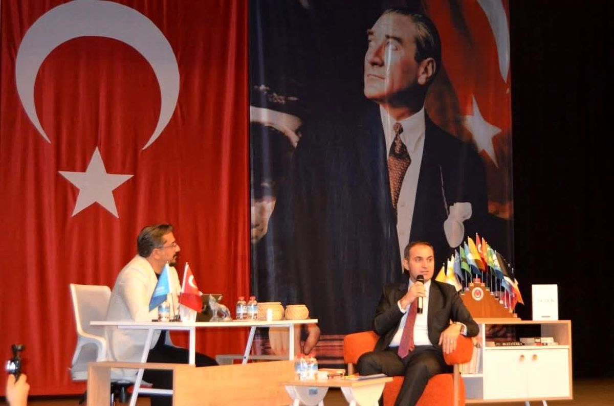 Bayındır'da öğrencilere yönelik kariyer günleri başladı